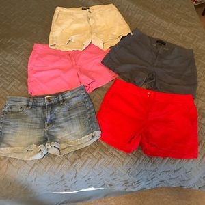 5 shorts: Banana Republic, J Crew, & North Face